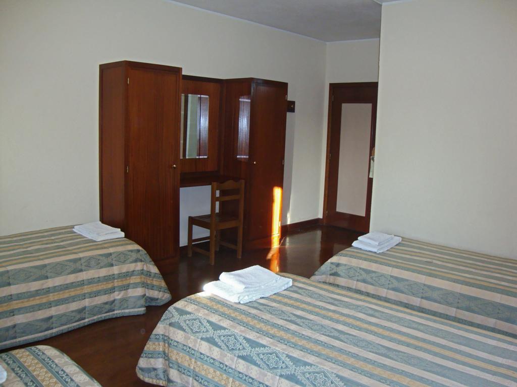 Hotel Casa De Retiros N. S. Perpetuo Socorro Guimarães Camera foto