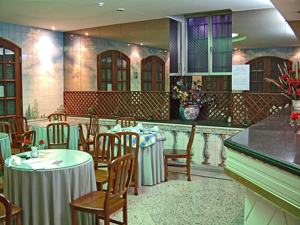 Hotel Casa De Retiros N. S. Perpetuo Socorro Guimarães Esterno foto